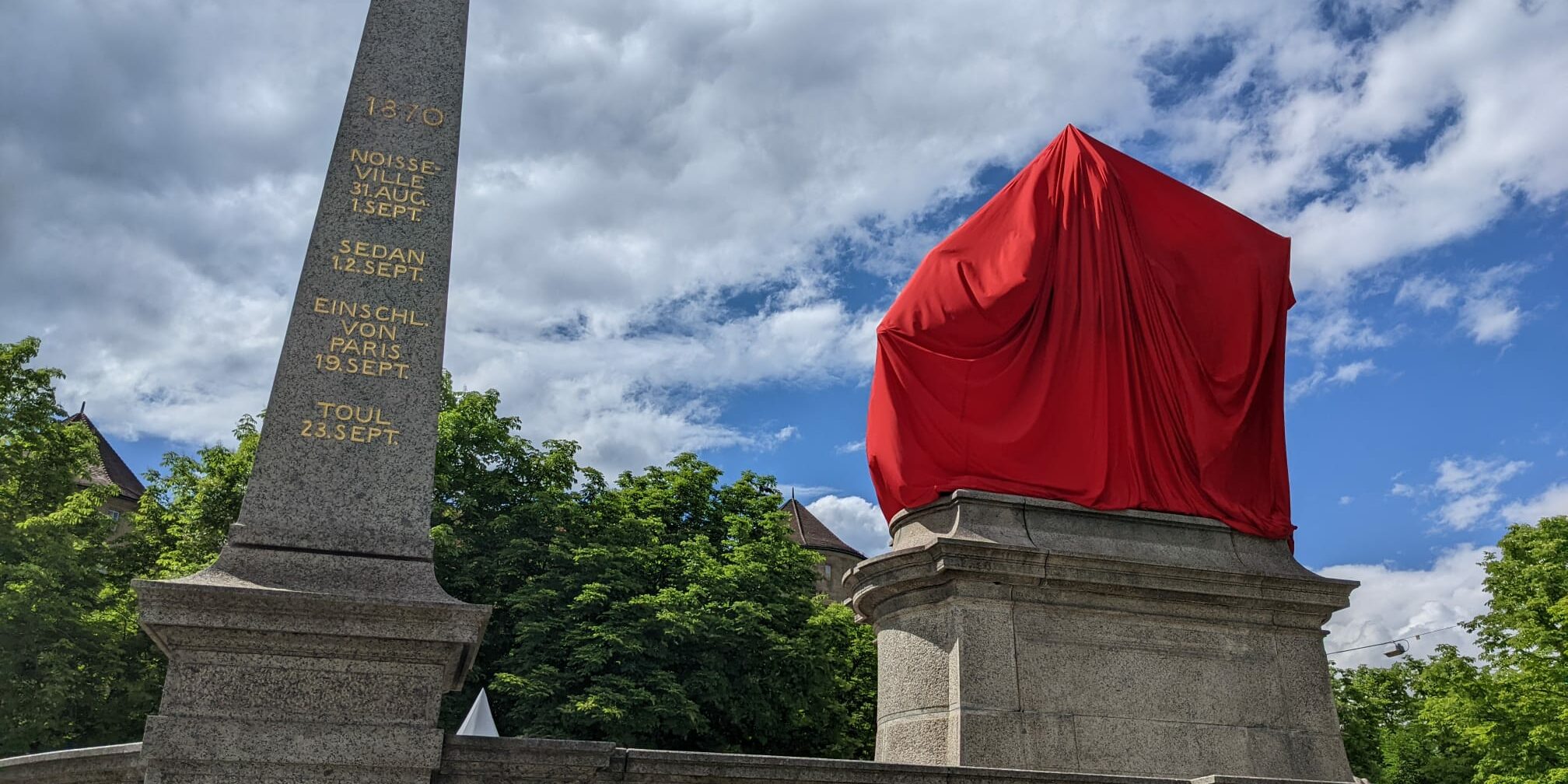 Denkmal_Karlsplatz_2
